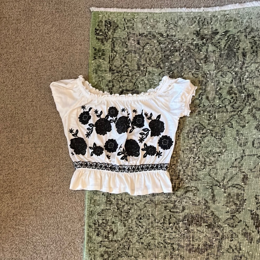 American Eagle crop top